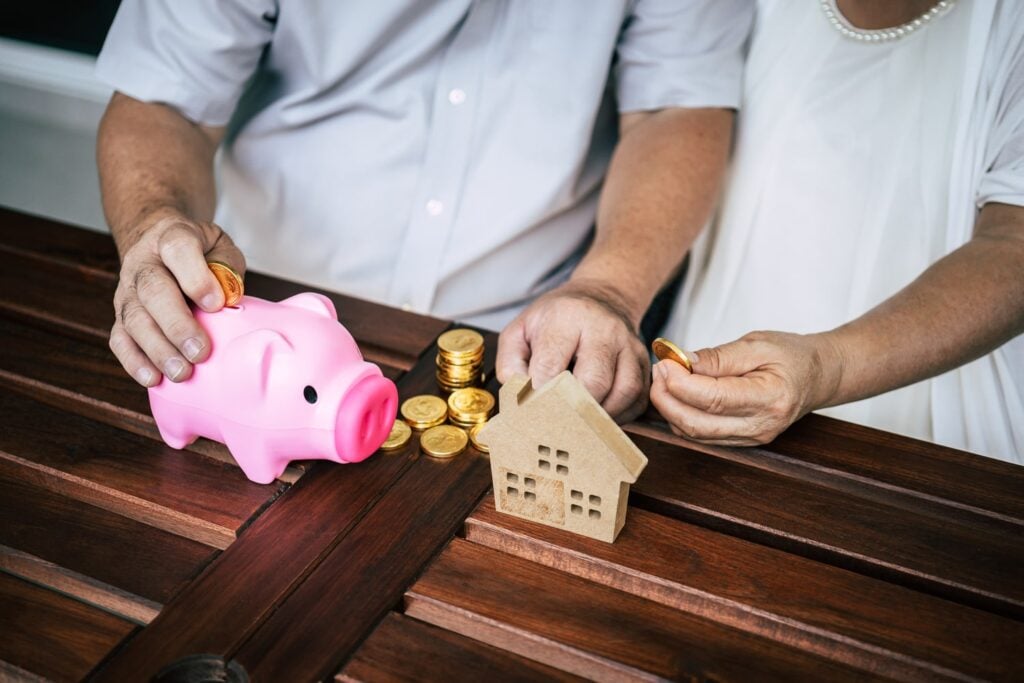 best income funds for retirement uk