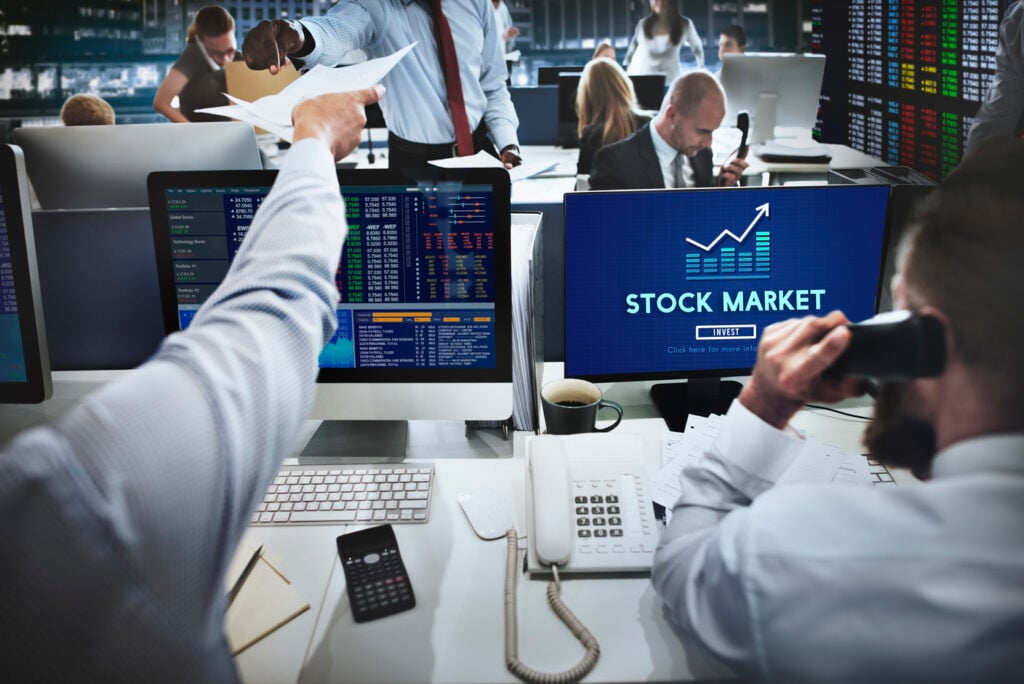 stocks and shares vs cash isa